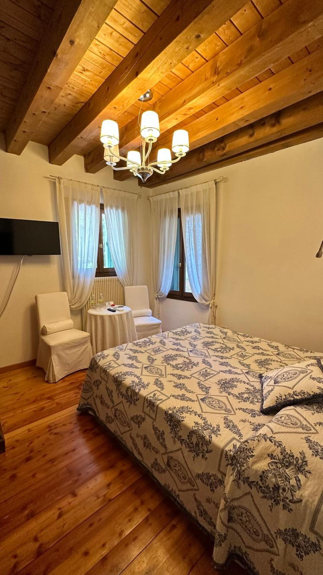 Апарт отель Ca' Hemingway Бассано-дель-Граппа Экстерьер фото