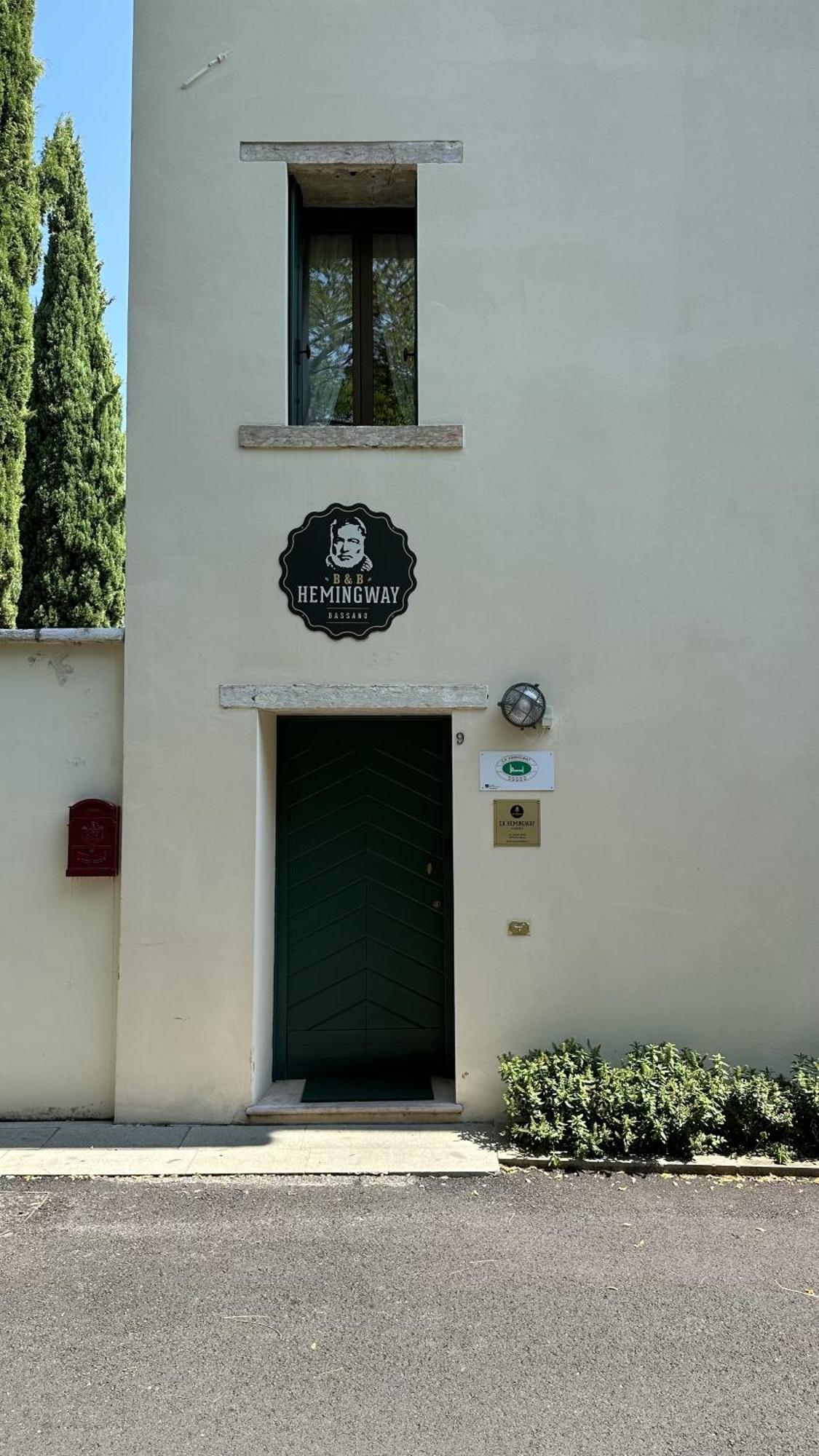 Апарт отель Ca' Hemingway Бассано-дель-Граппа Экстерьер фото